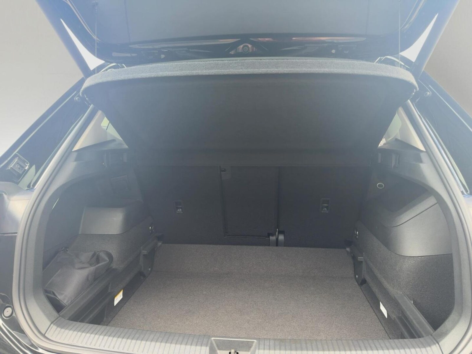 Volkswagen Tiguan – Bild 8