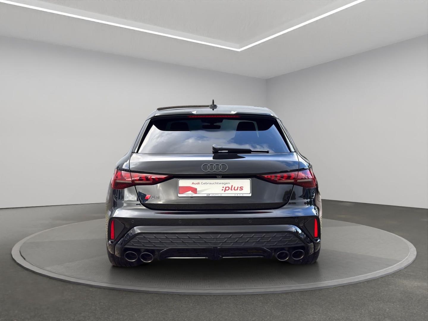 Bild über Audi S3 Sportback TFSI quattro S tronic - für weitere Informationen kontaktieren Sie den Audi Partner