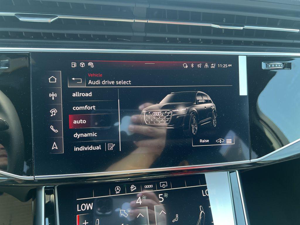 2025 Audi Q7 Premium Plus - Photo 33