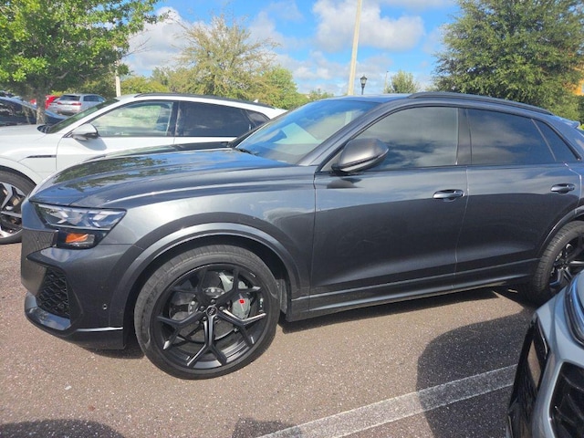 2025 Audi RS Q8 SUV performance