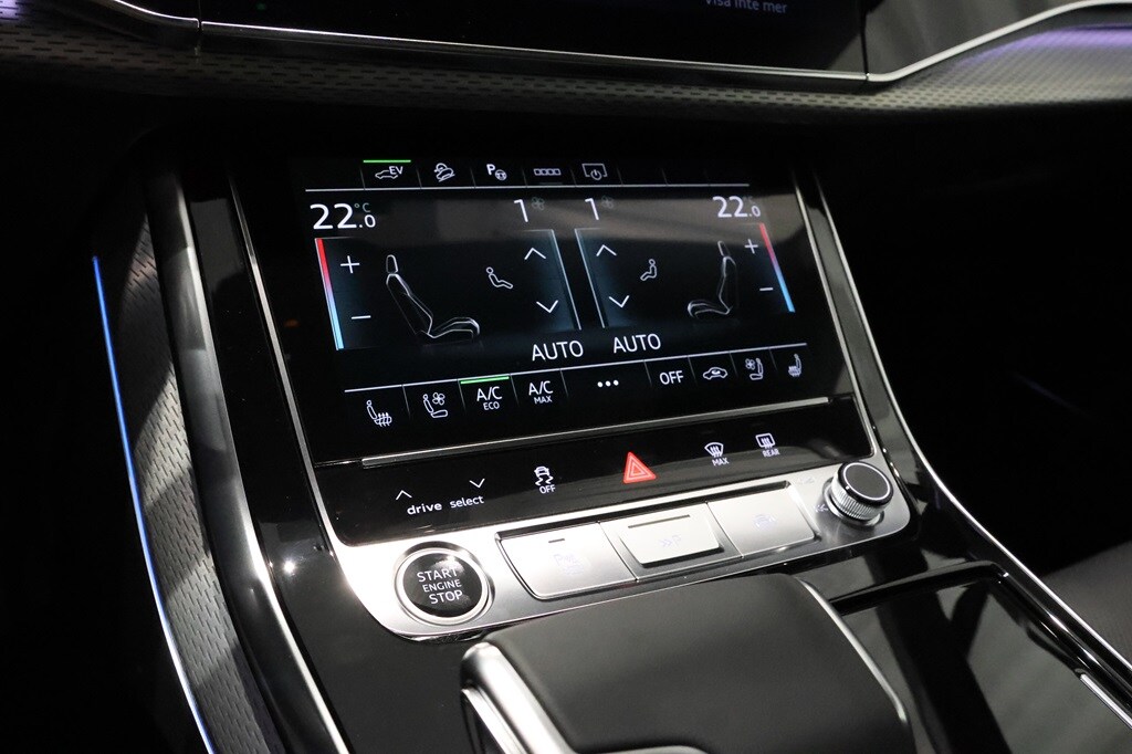 Bild som visar&nbsp;Audi Q7 SUV TFSI e&nbsp;Q7 SUV 60 TFSI e quattro S line 490 hk tiptronic - för mer information kontakta din Audi Partner