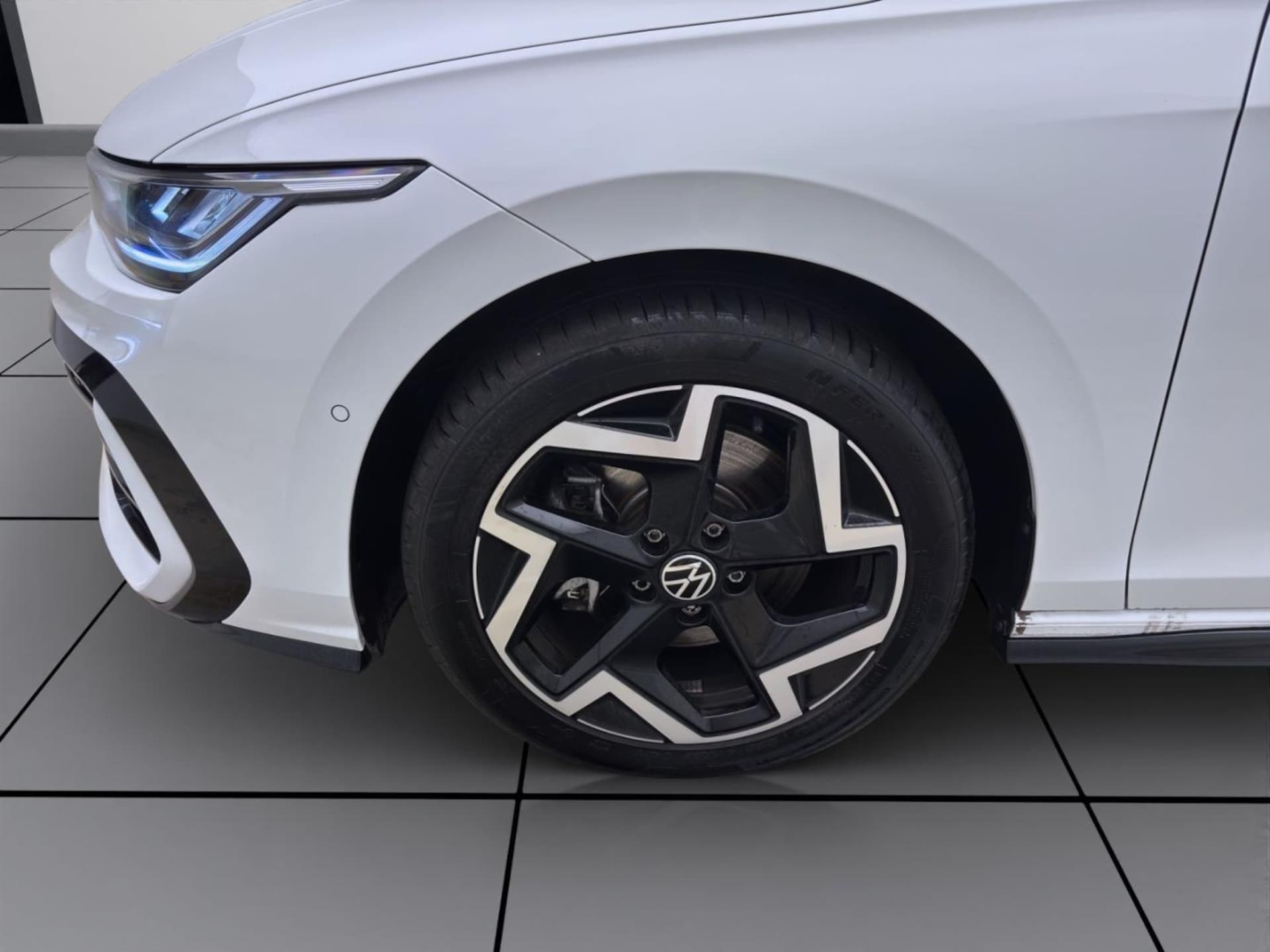 Volkswagen Golf Variant R-Line