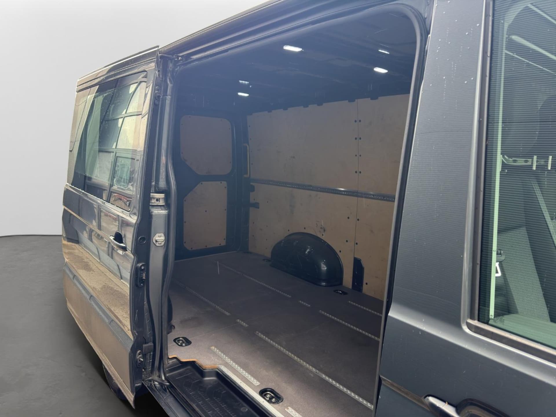 Volkswagen Crafter Kasten mittlerer Radstand