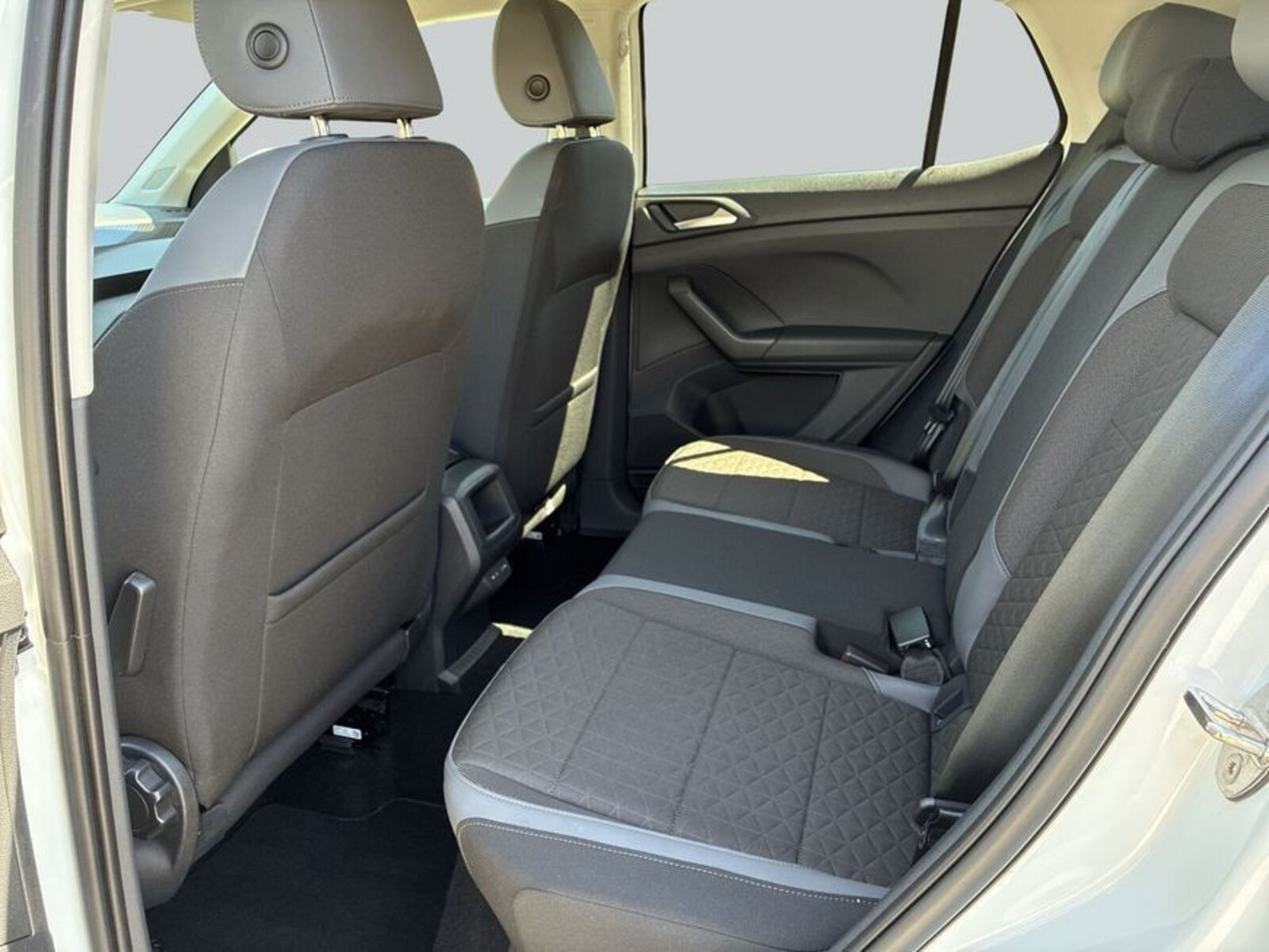 Volkswagen T-Cross – Bild 11