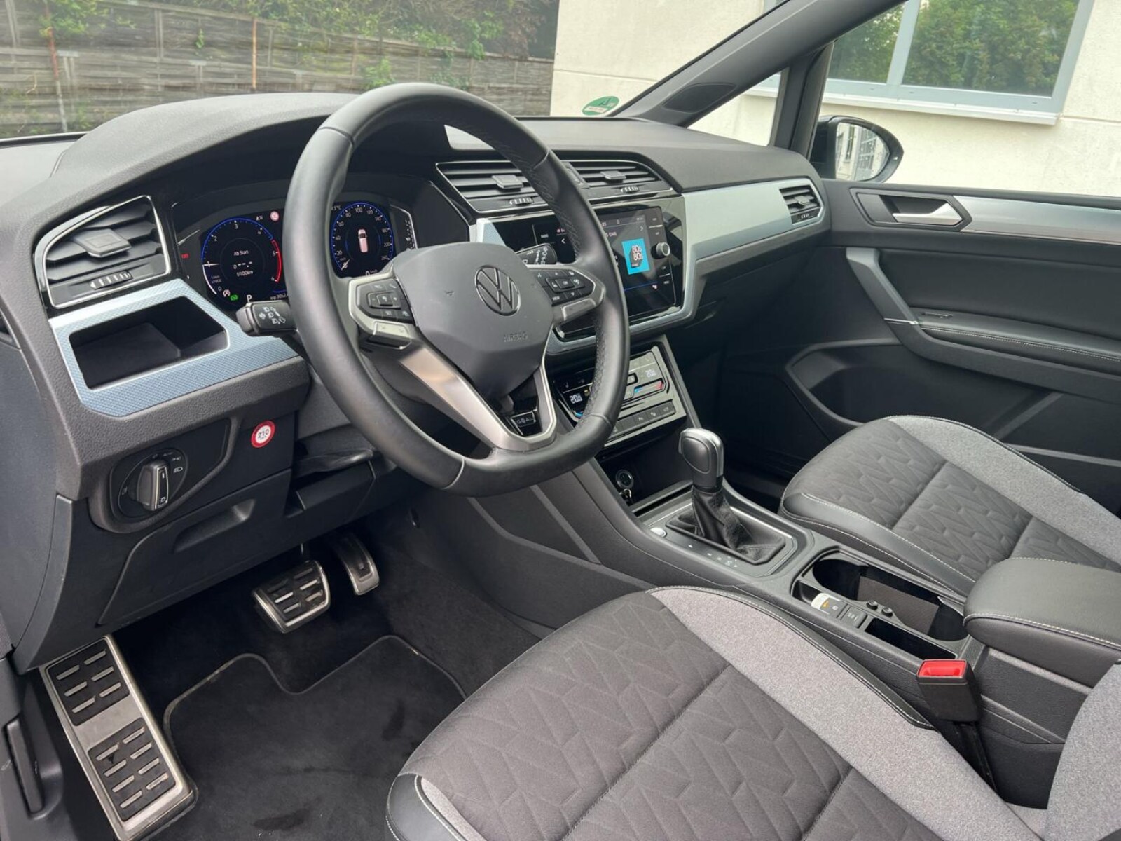 Volkswagen Touran – Bild 11