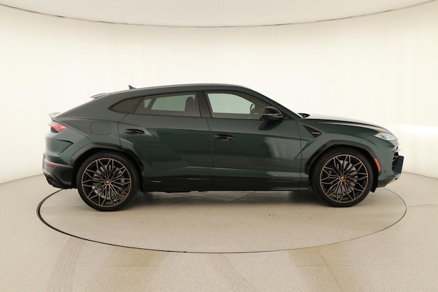 2025 Lamborghini Urus SE - Photo 8