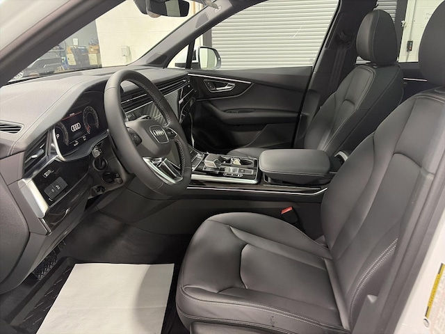 2026 Audi Q7 Premium - Photo 14