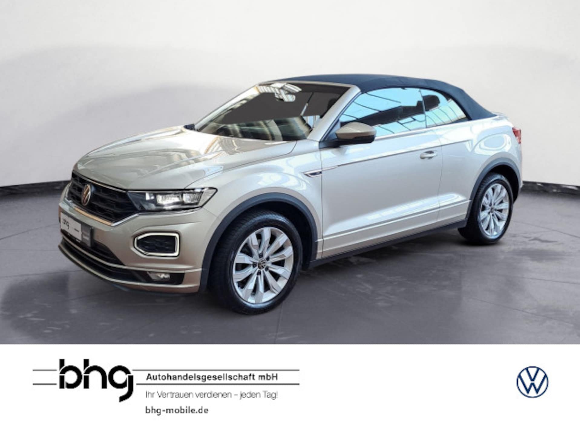 Volkswagen T-Roc Cabriolet 2022 — T-Roc Cabriolet R-Line 1.5 TSI DSG *APP-CONNECT*EINPARKHILFE*LED*