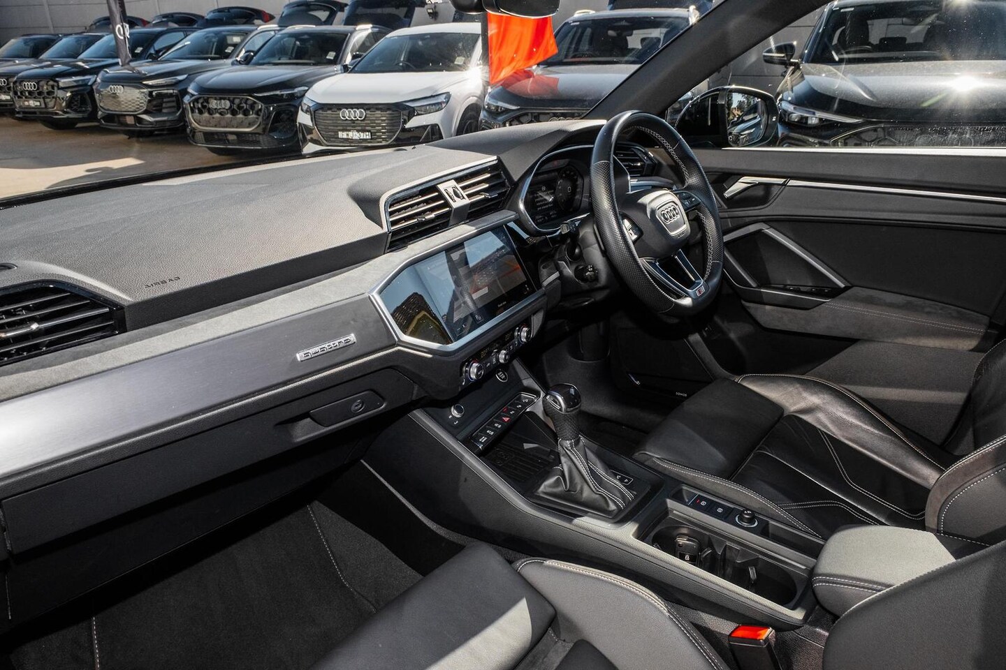 Image about Audi Q3 S line 40 TFSI quattro S tronic