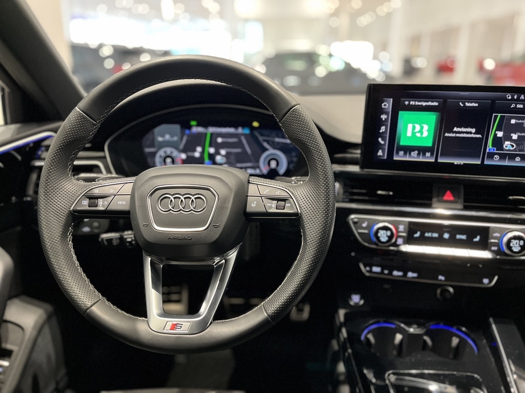 Image about Audi A4 Avant A4 Avant 40 TDI quattro S line 204 hk S tronic