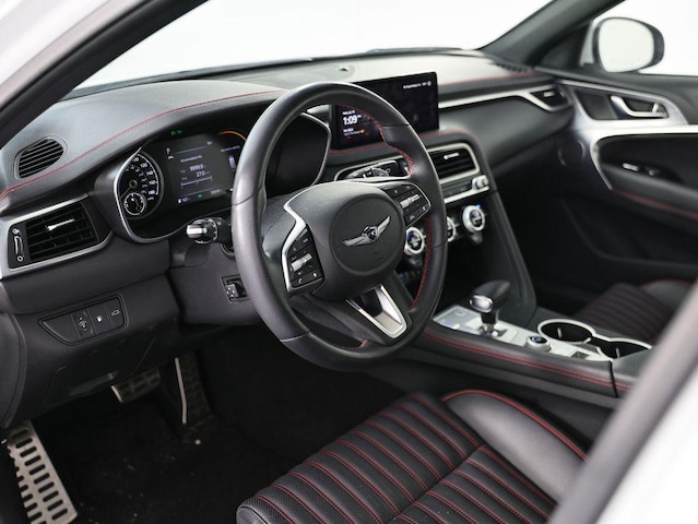 2023 Genesis G70