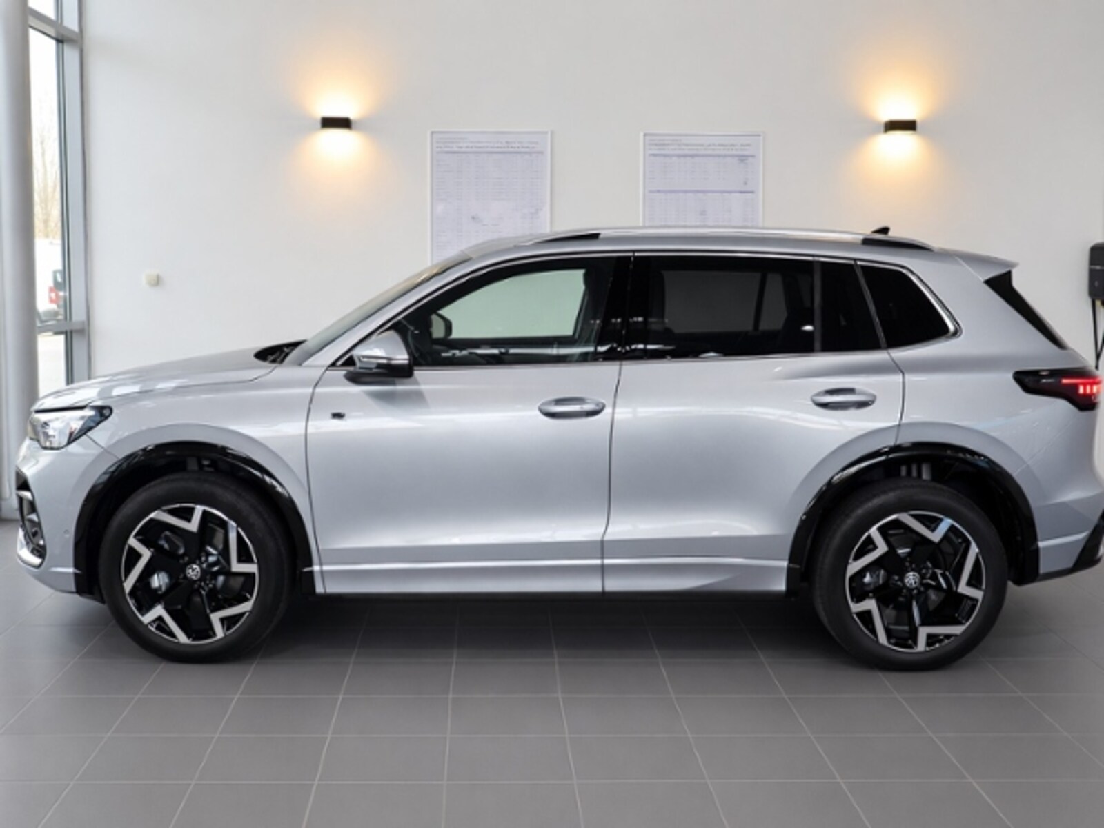 Volkswagen Tiguan – Bild 8