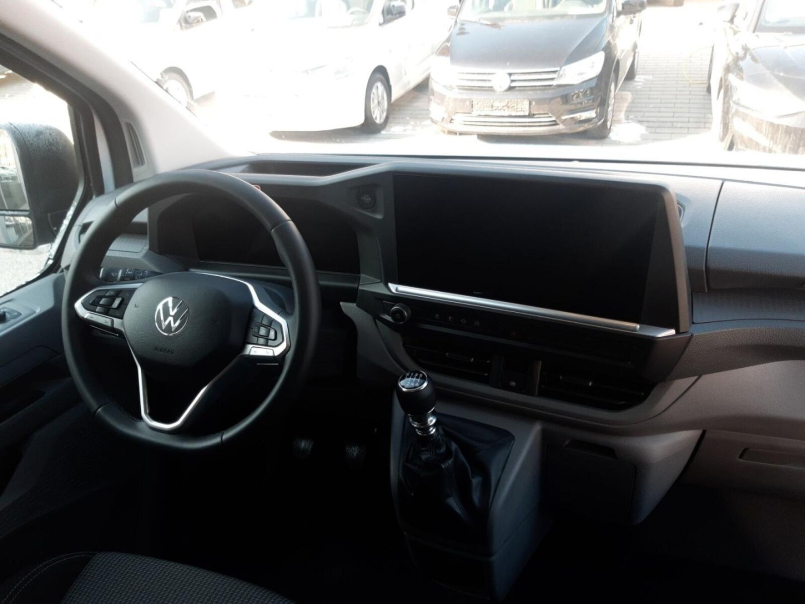 Volkswagen Transporter Kasten langer Radstand – Bild 8