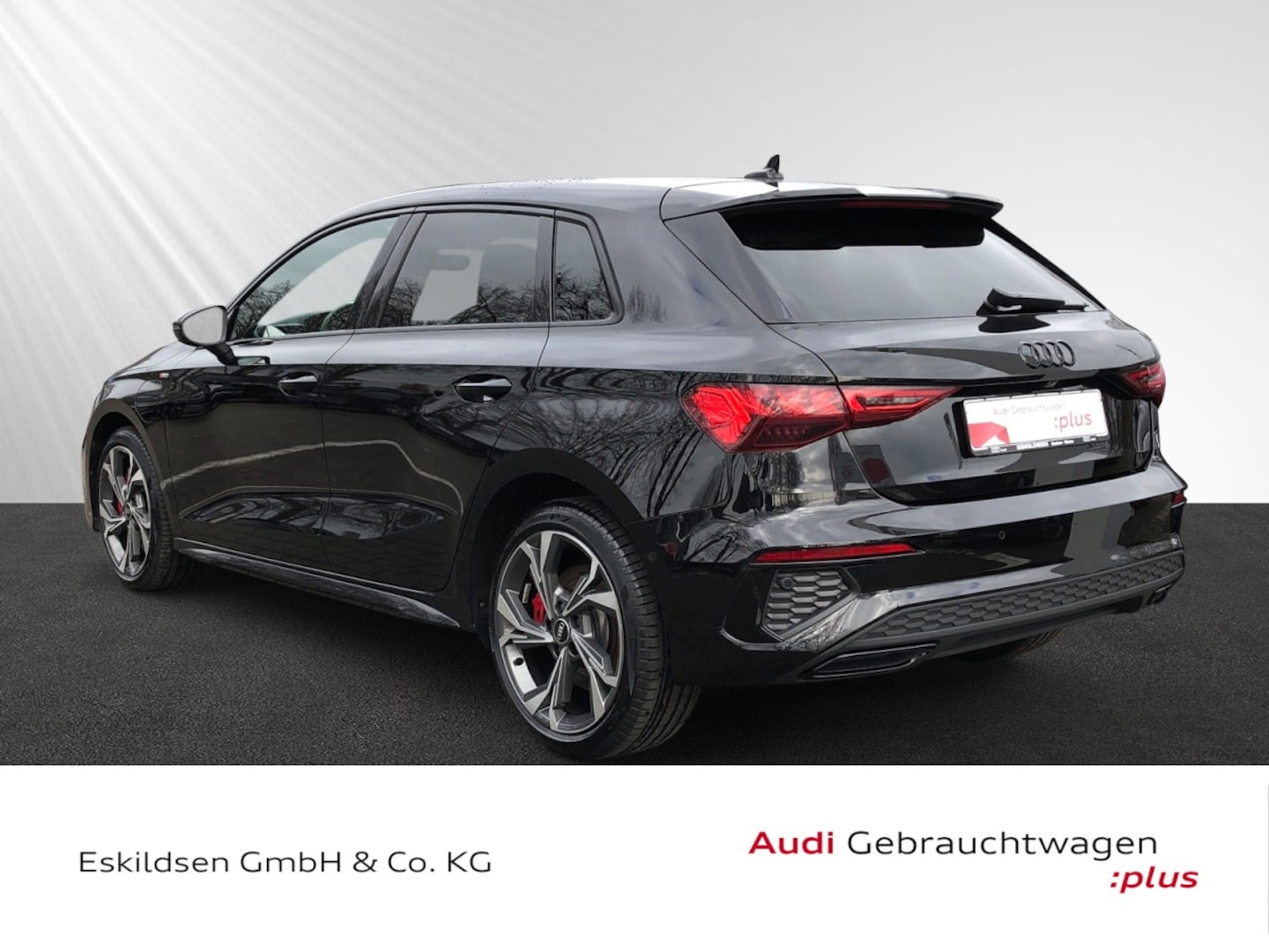 Bild über Audi A3 Sportback TFSI e S line 45 TFSI e S tronic - für weitere Informationen kontaktieren Sie den Audi Partner