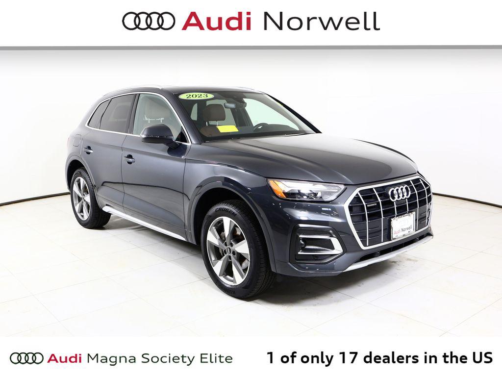 2023 Audi Q5 40 Premium Plus's photo