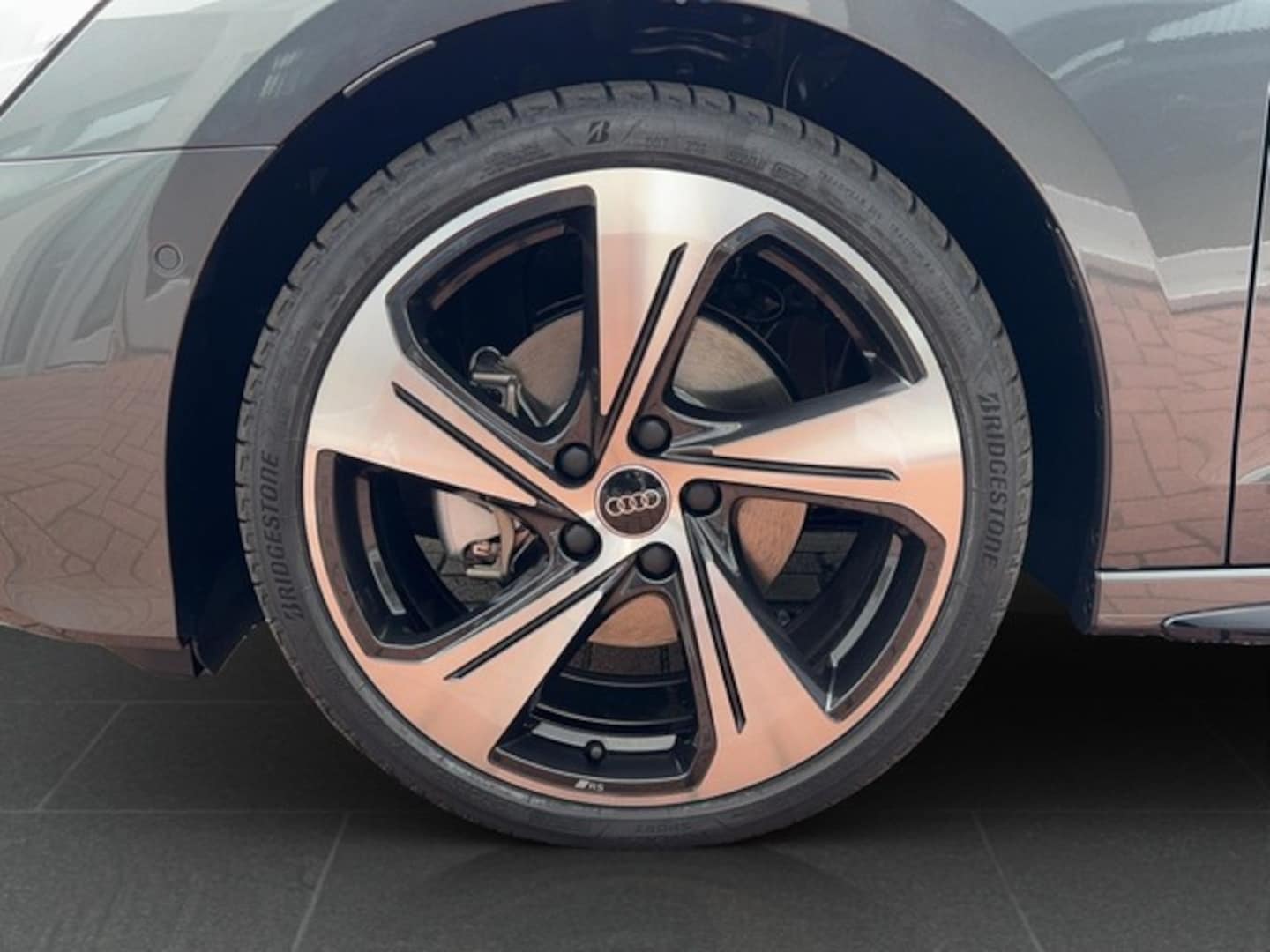 Bild über Audi A3 Limousine S line TFSI S tronic - für weitere Informationen kontaktieren Sie den Audi Partner