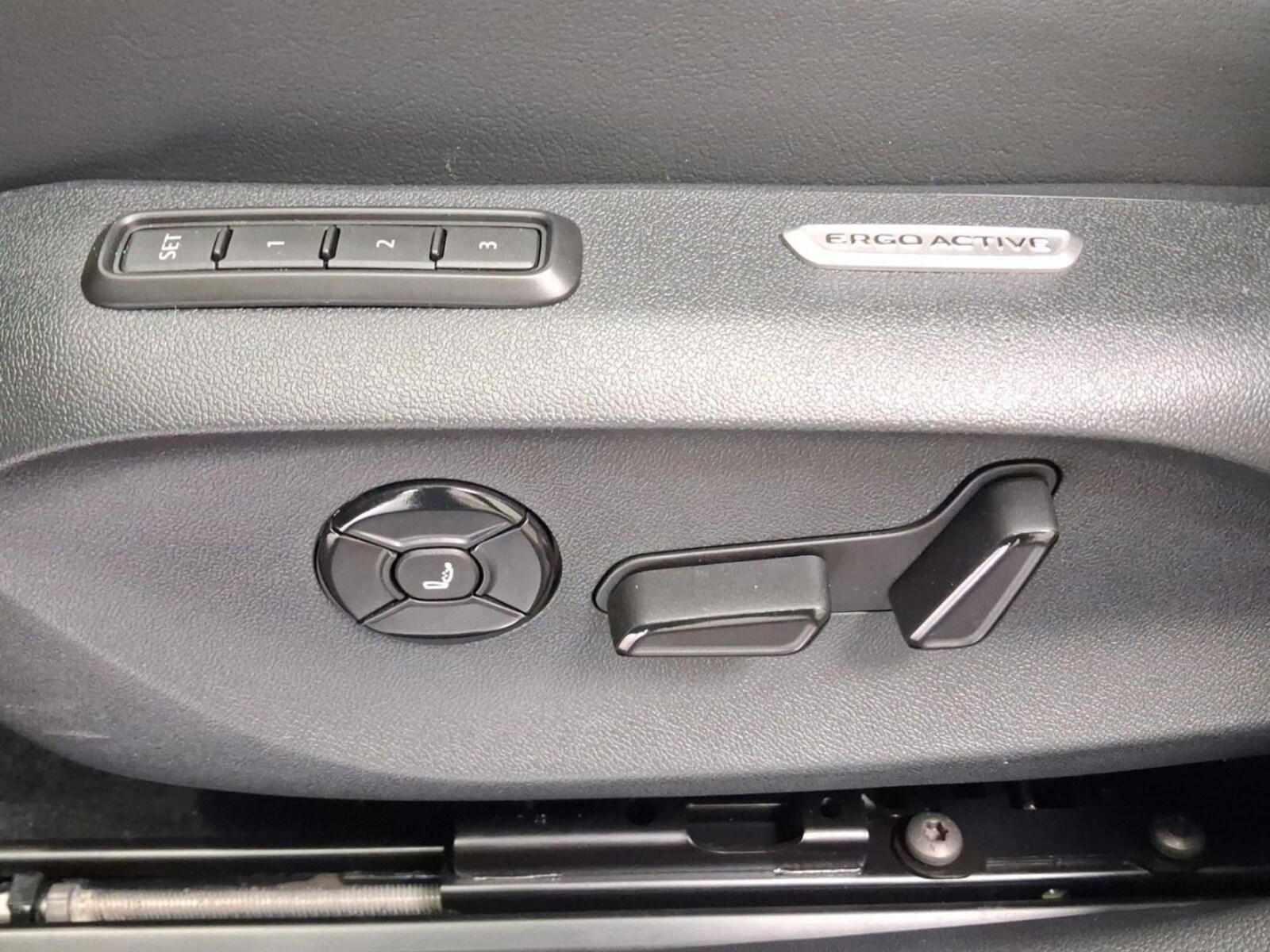 Volkswagen Passat – Bild 19