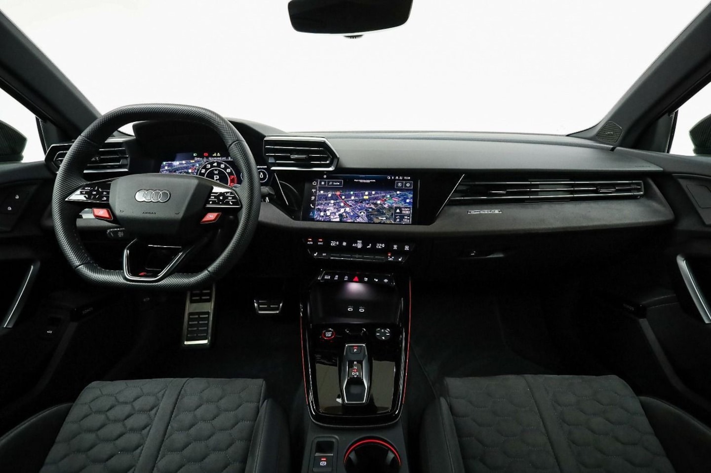Bild über Audi RS 3 Sportback TFSI quattro S tronic - für weitere Informationen kontaktieren Sie den Audi Partner