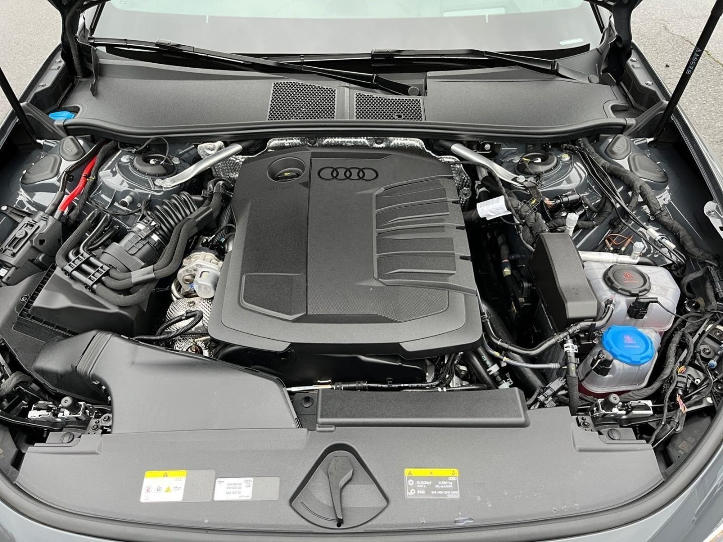 Bild über Audi A5 Avant TDI quattro 150 kW S tronic - für weitere Informationen kontaktieren Sie den Audi Partner