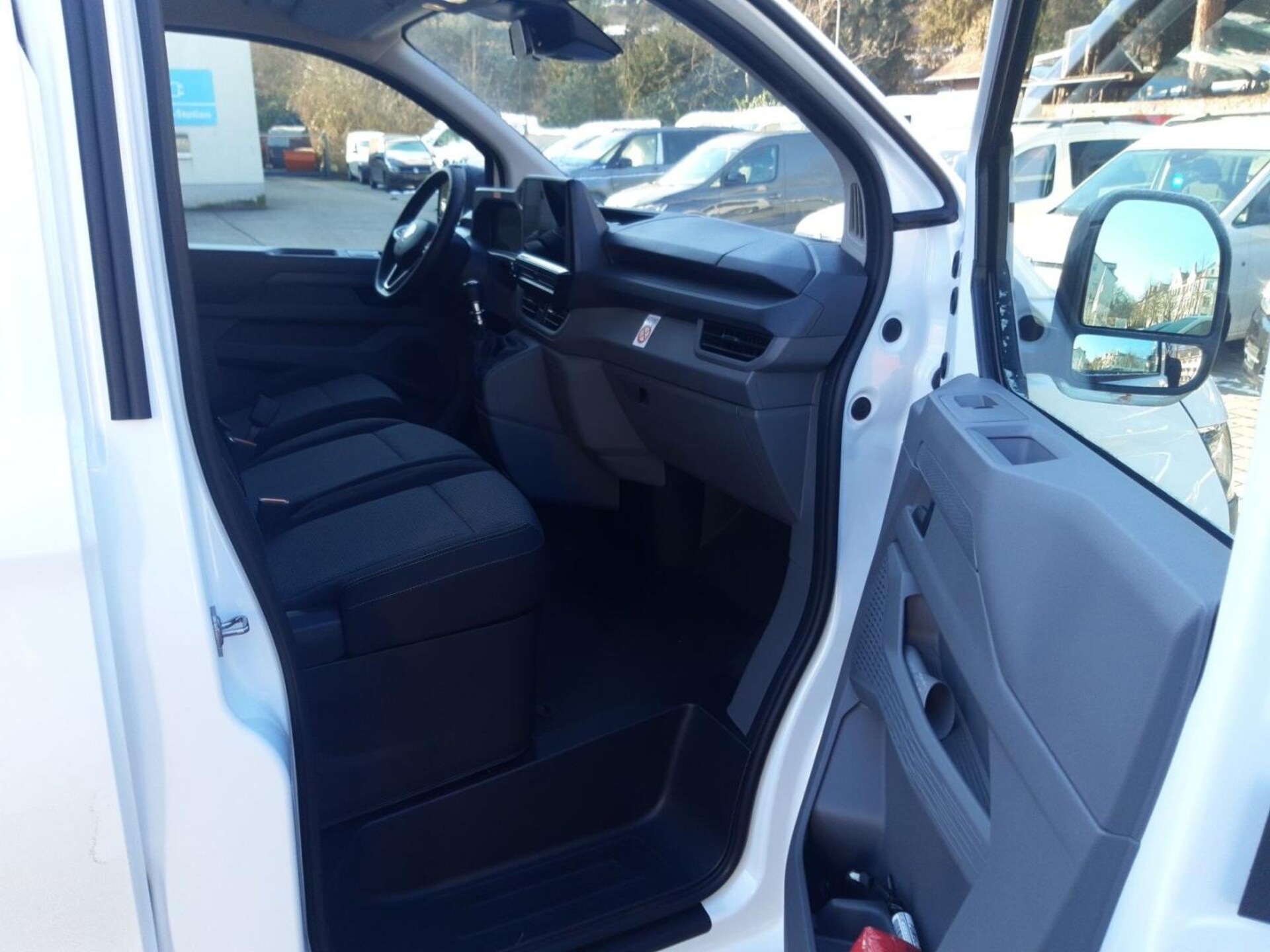 Volkswagen Transporter Kasten langer Radstand