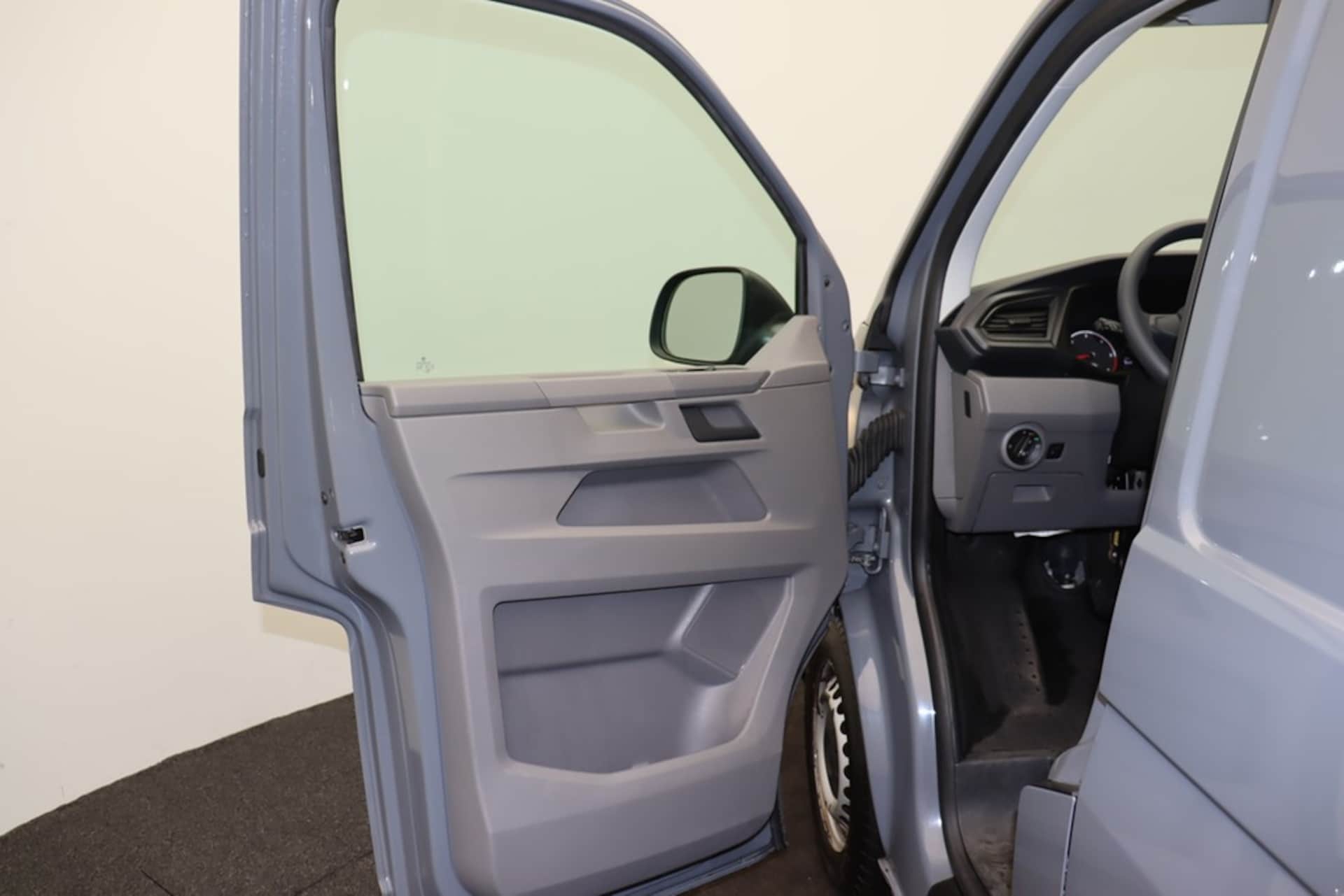 Volkswagen T6.1 Transporter Kasten kurzer Radstand