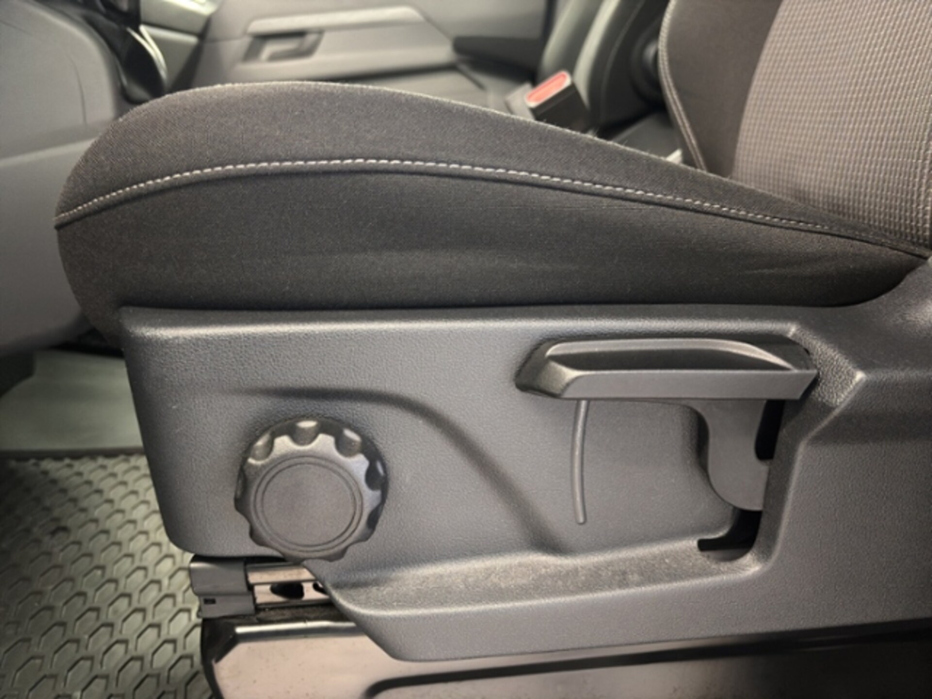 Volkswagen Transporter Kasten kurzer Radstand