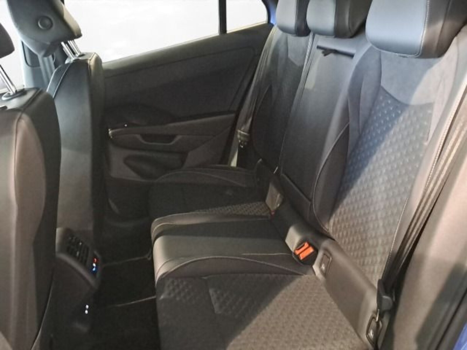 Volkswagen T-Roc – Bild 13
