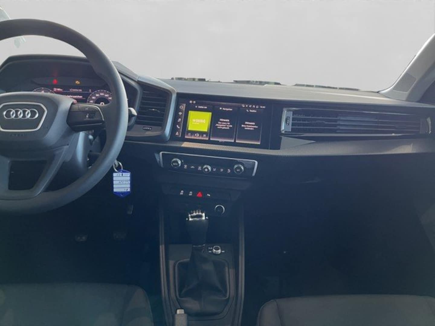 Bild über Audi A1 Sportback advanced 30 TFSI Schaltgetriebe - für weitere Informationen kontaktieren Sie den Audi Partner