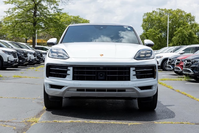2024 Porsche Cayenne Hybrid