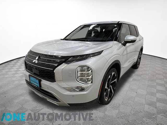 Photo of 2023 Mitsubishi Outlander 
