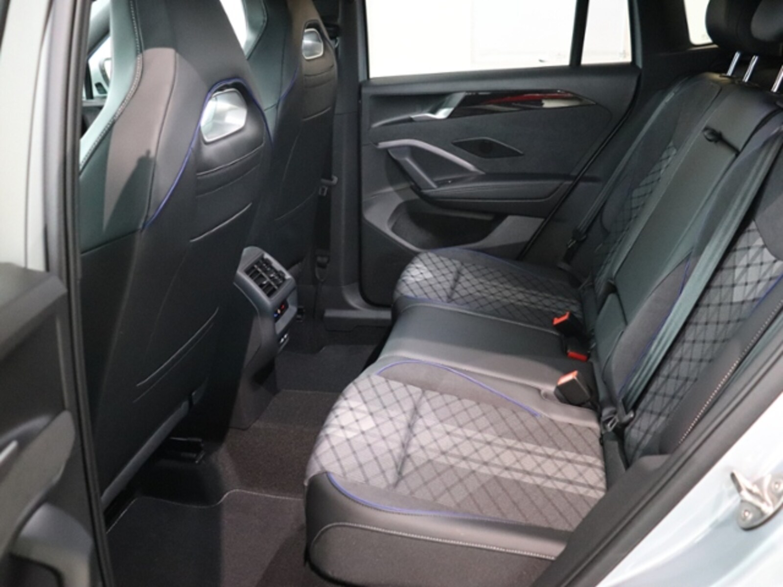 Volkswagen Tiguan – Bild 18