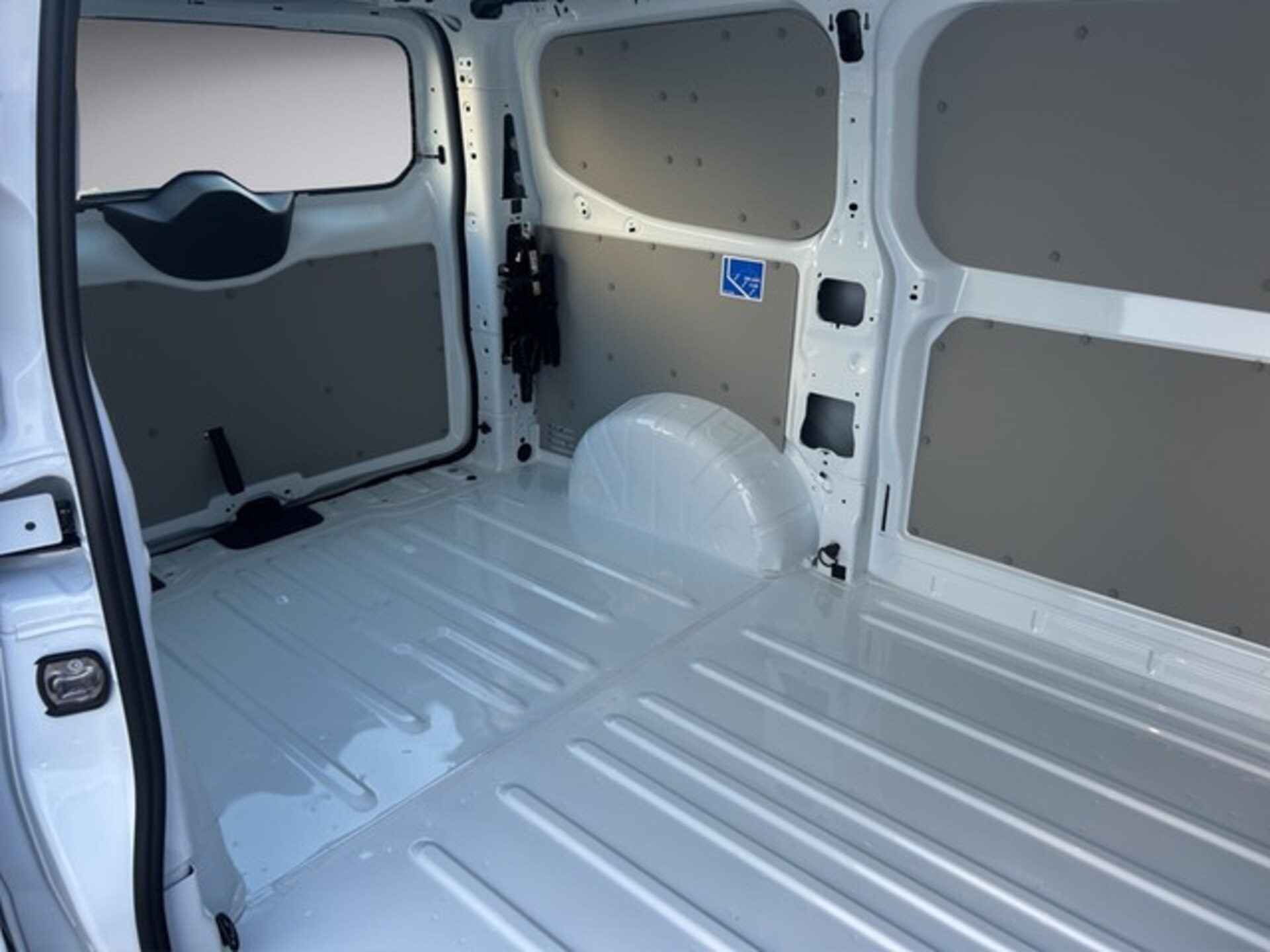 Volkswagen Transporter Kasten kurzer Radstand