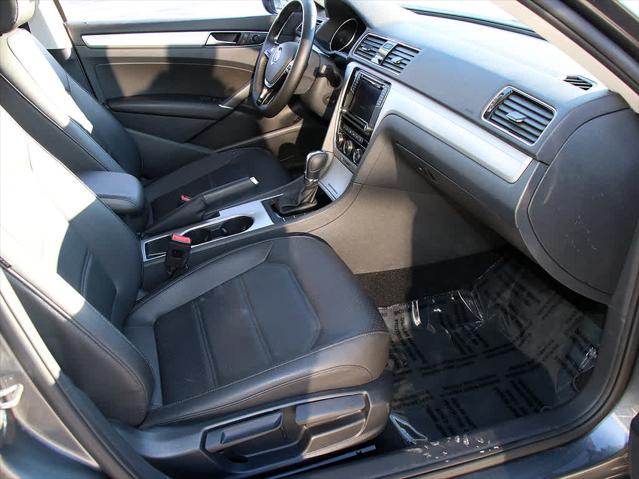2019 VOLKSWAGEN PASSAT - Image 25