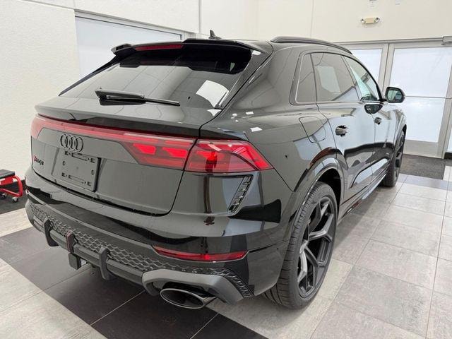2026 Audi RS Q8 SUV performance
