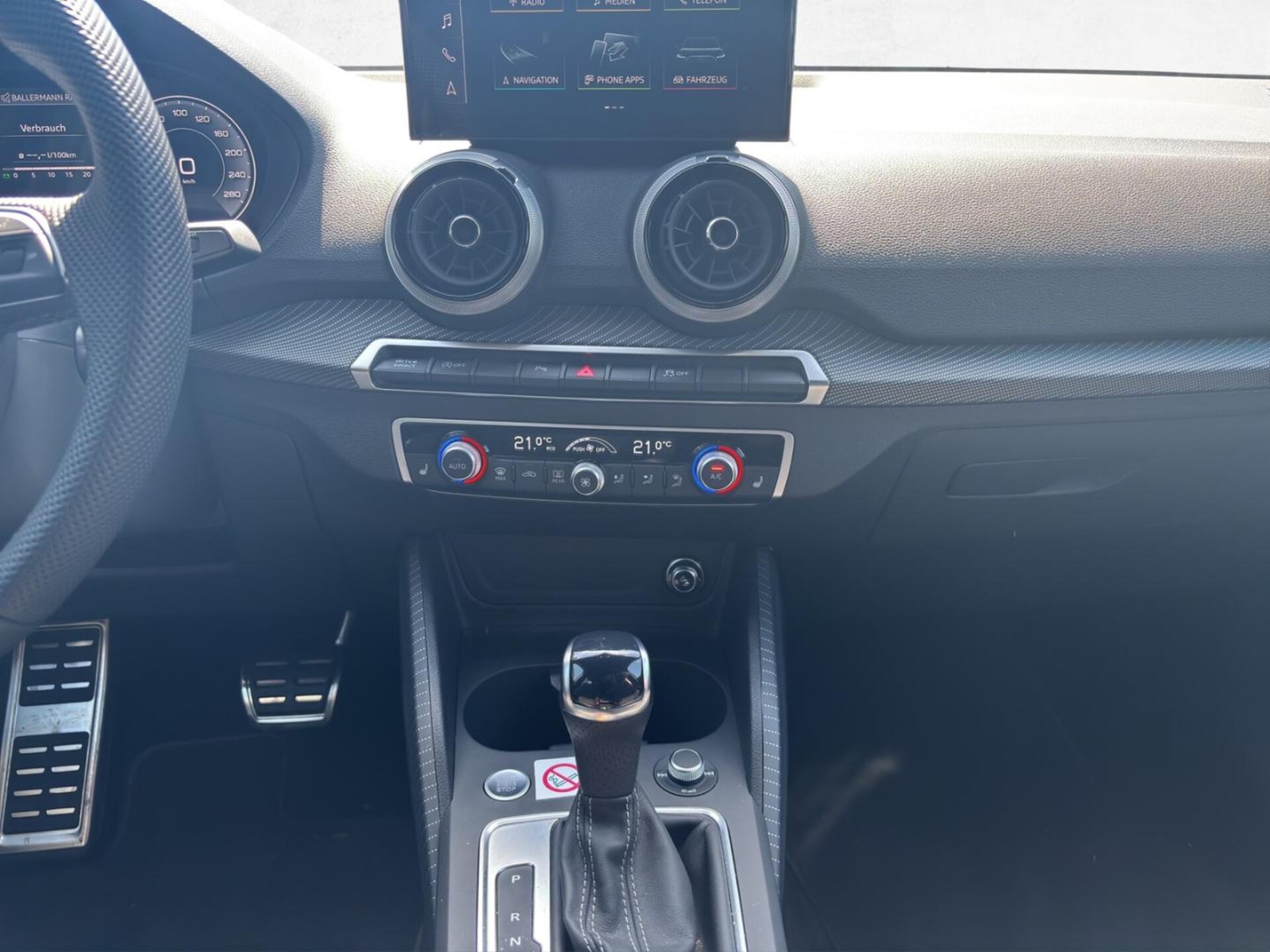 Audi Q2 S line