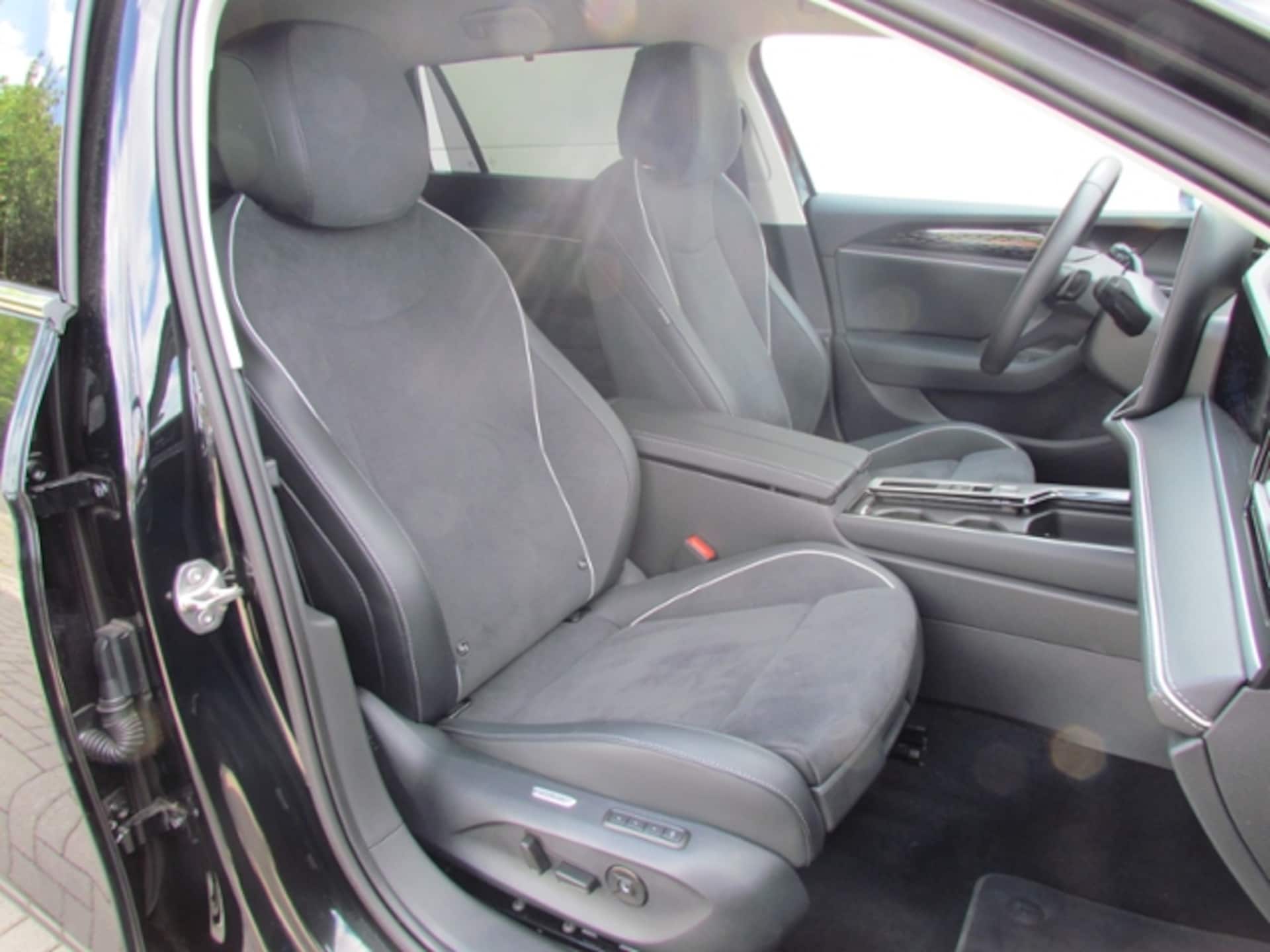 Volkswagen Passat Elegance