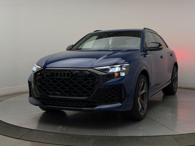 2026 Audi RS Q8 SUV performance