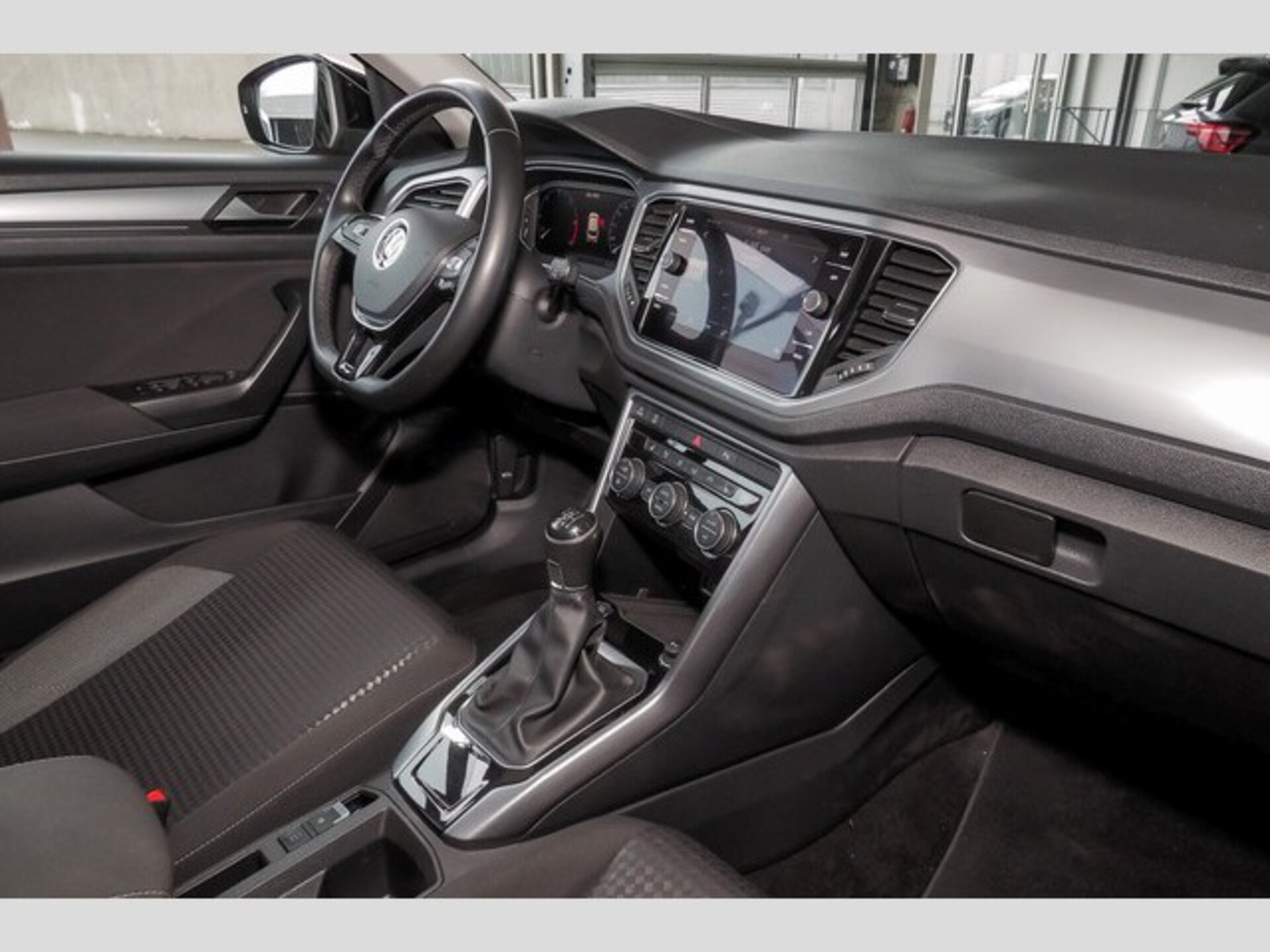 Volkswagen T-Roc Active