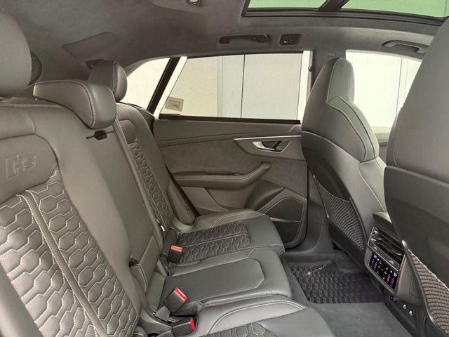 2026 Audi RS Q8 SUV performance
