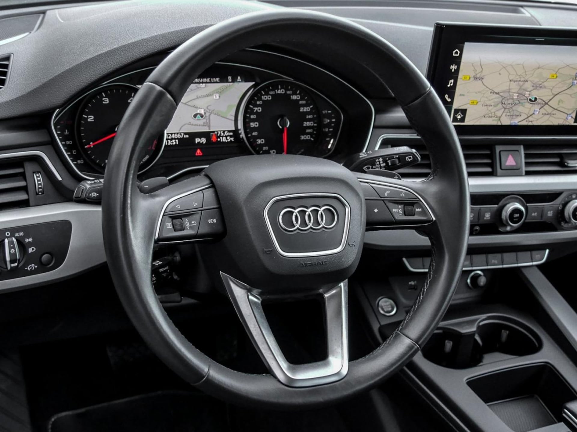 Audi A4 Avant S line