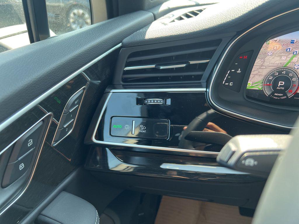 2025 Audi Q7 Premium Plus - Photo 41