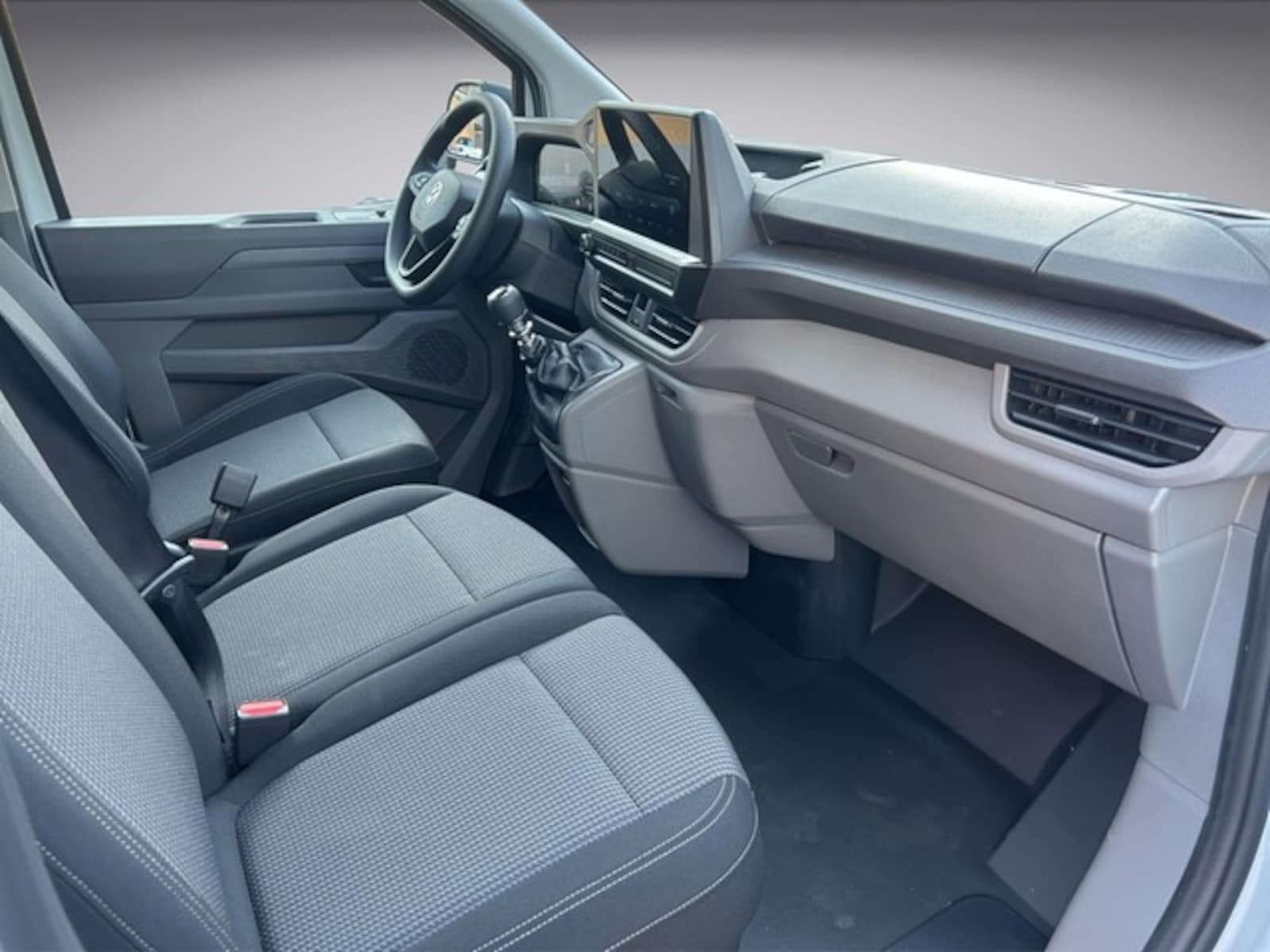 Volkswagen Transporter Kasten kurzer Radstand – Bild 9