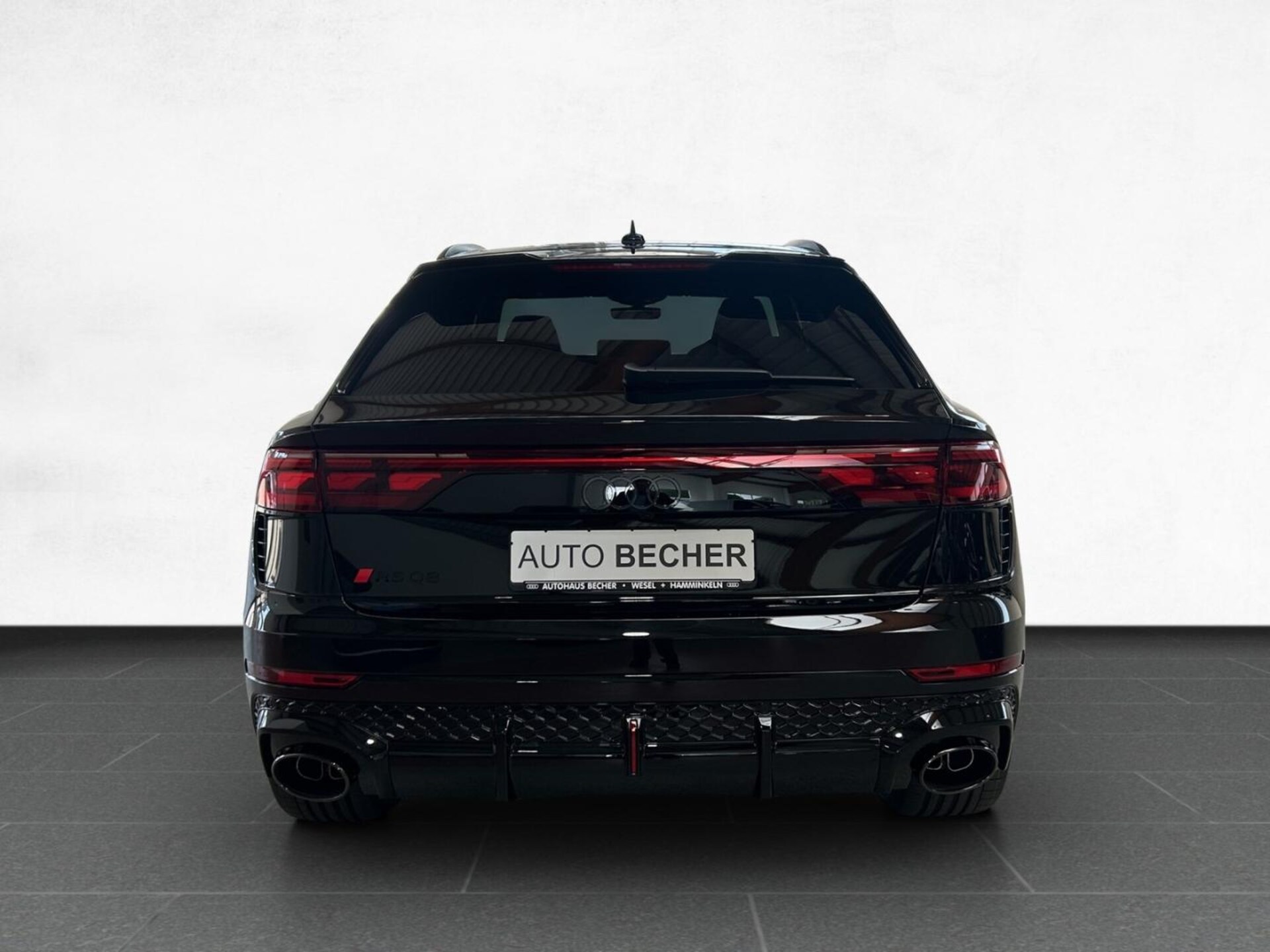 Audi RS Q8 SUV performance