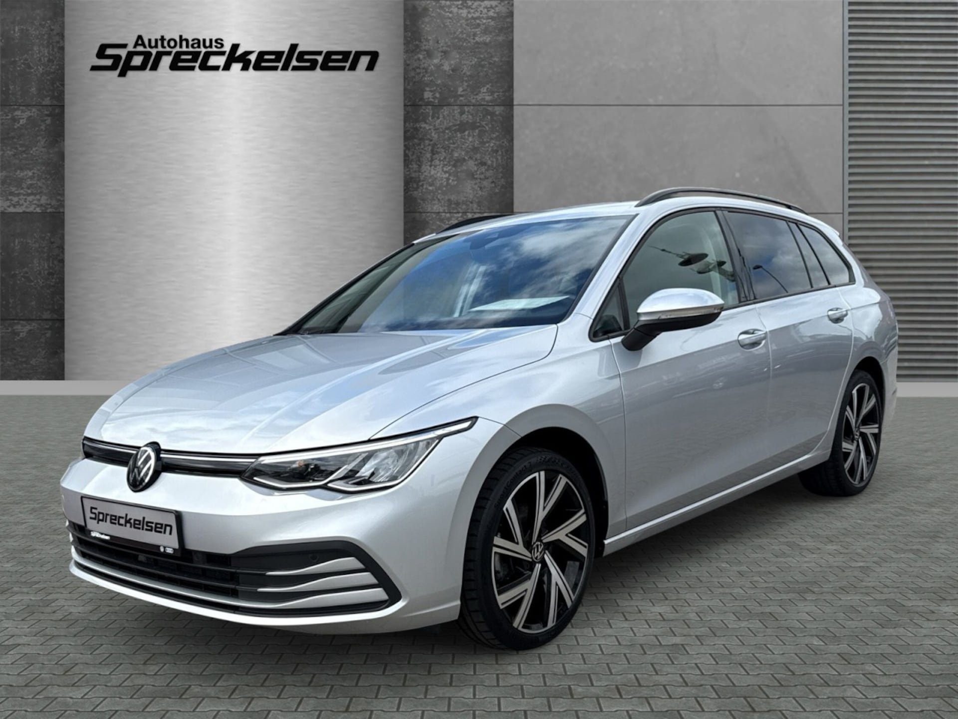 Volkswagen Golf Variant Life