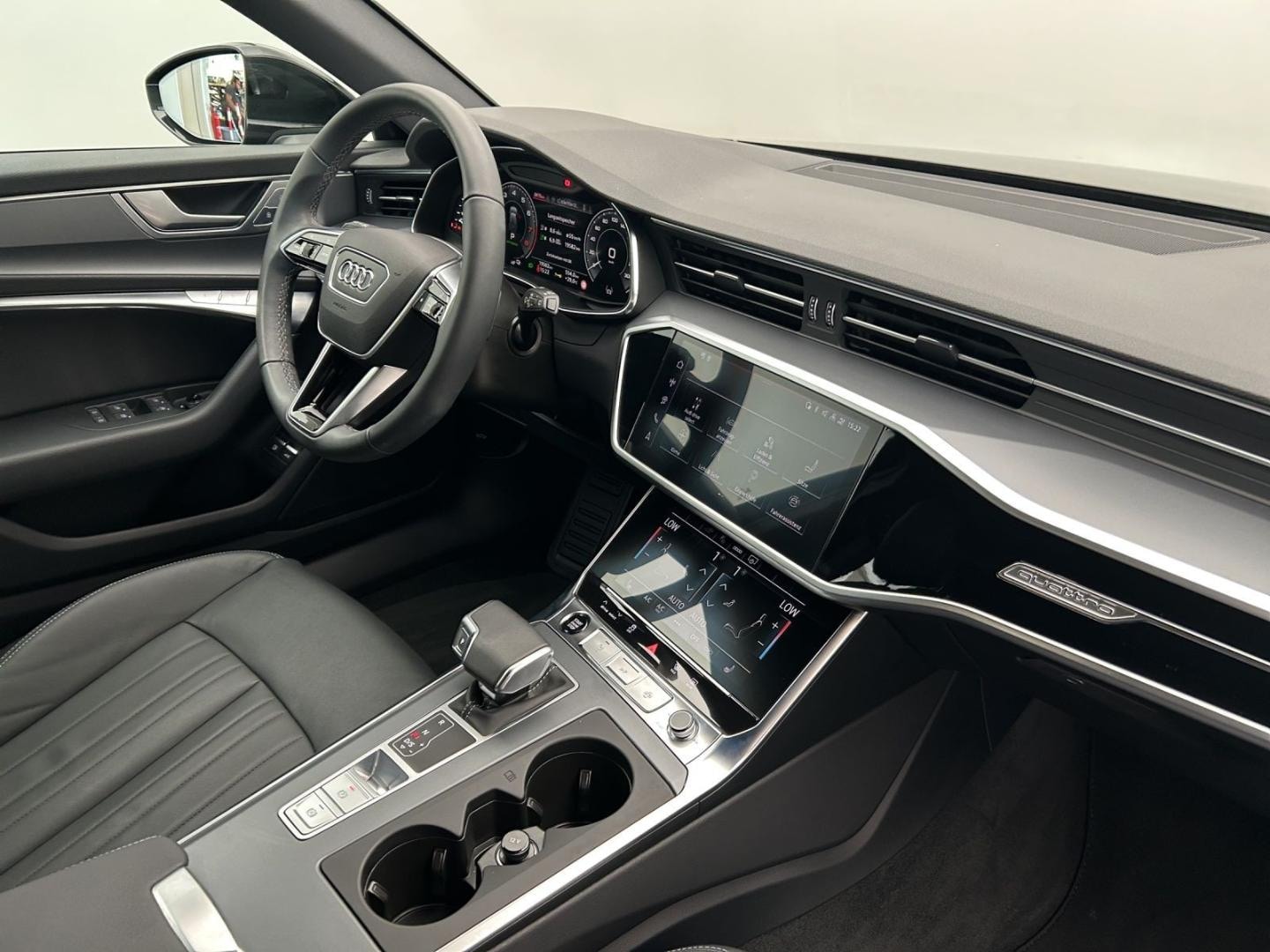 Bild über Audi A6 Avant TFSI e advanced 50 TFSI e quattro S tronic - für weitere Informationen kontaktieren Sie den Audi Partner