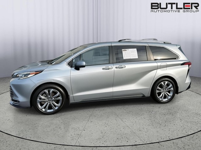 2023 Toyota Sienna