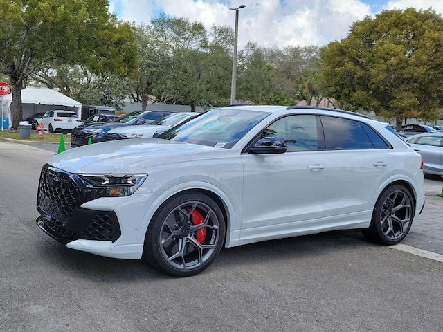 2026 Audi RS Q8 SUV performance