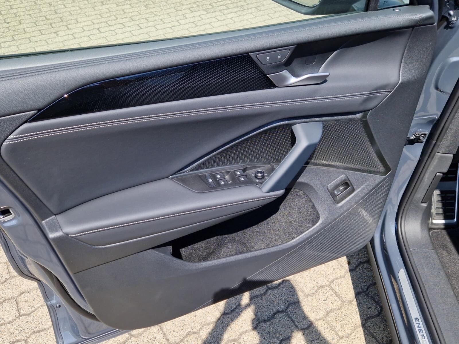 Volkswagen Tiguan – Bild 11