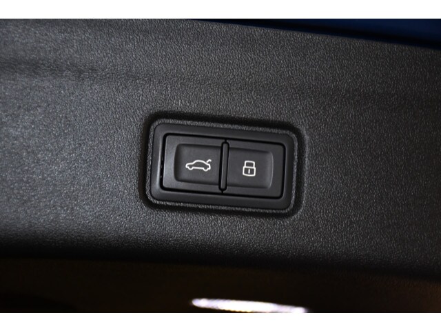 Image about Audi Q6 SUV e-tron e-tron performance