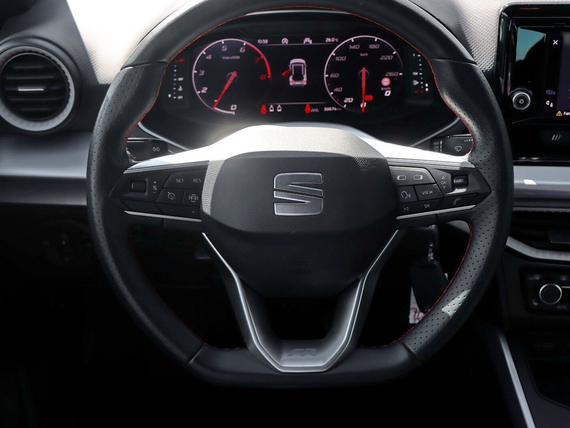 SEAT Arona FR